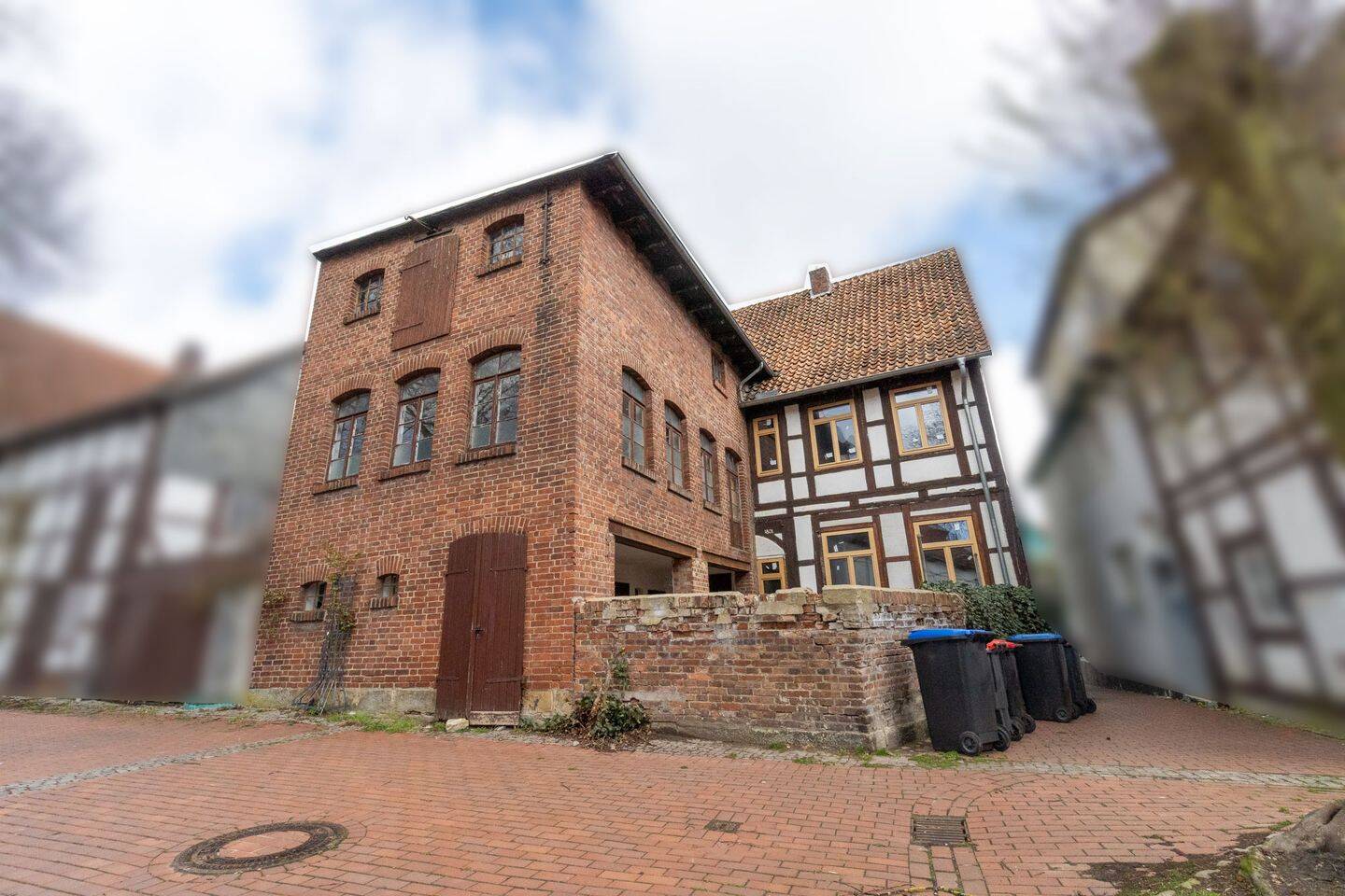 Mehrfamilienhaus zum Kauf - Ansicht 2