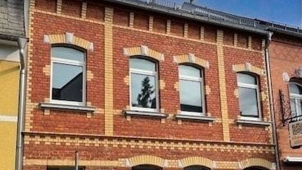 Reihenmittelhaus zum Kauf 69.000 € 4 Zimmer 140 m² 191 m² Grundstück Zeulenroda Zeulenroda-Triebes 07937