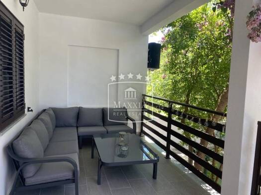 Haus zum Kauf 375.000 € 5 Zimmer 335 m² Seline, Starigrad Starigrad