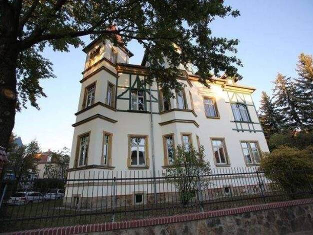Wohnung zur Miete 500 € 2 Zimmer 59 m² 3. Geschoss frei ab 01.12.2026 Clara-Zetkin-Straße 11 Radebeul 01445