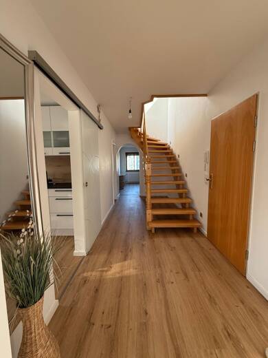 Maisonette zur Miete 1.700 € 4 Zimmer 138 m² Dachgeschoss, Geschoss 2/2 frei ab sofort Lechhausen - Süd Augsburg 86165