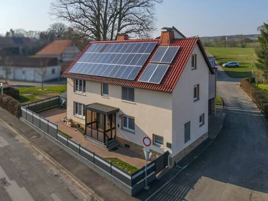 Einfamilienhaus zum Kauf 299.000 € 6 Zimmer 195 m² 300 m² Grundstück Konrode Schenklengsfeld 36277