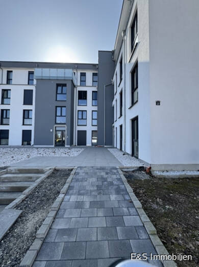 Wohnung zur Miete 1.200 € 3 Zimmer 92 m² frei ab sofort Altenbauna Baunatal 34225