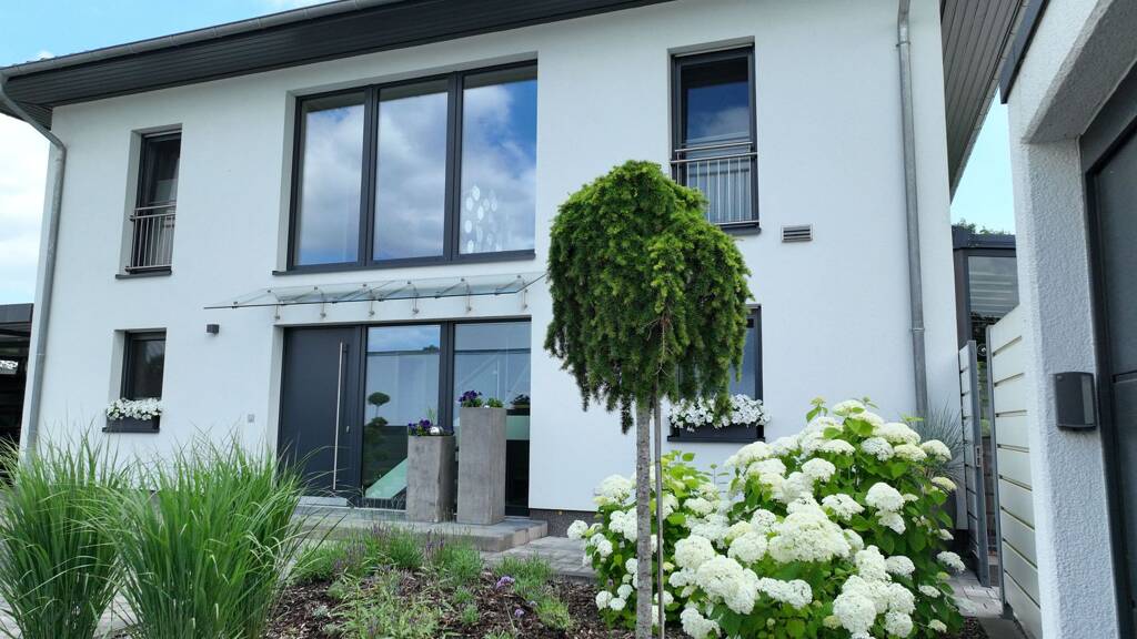 Stadthaus zum Kauf 1.755.000 € 12 Zimmer 383,4 m² 2.519 m² Grundstück frei ab 30.09.2026 Frohnau Berlin 13465