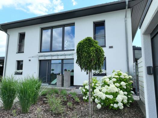 Stadthaus zum Kauf 1.550.000 € 12 Zimmer 383,4 m² 2.519 m² Grundstück Ahornallee Glienicke/Nordbahn 16548