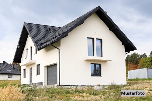 Mehrfamilienhaus zum Kauf als Kapitalanlage geeignet 1.093.000 € 9 Zimmer 299 m²<br/>Wohnfläche 999 m²<br/>Grundstück Landstraße Hainburg an der Donau 2410