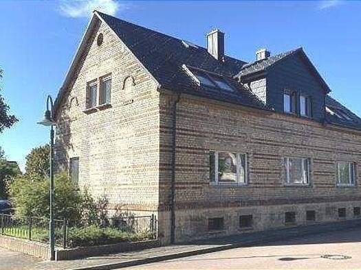 Einfamilienhaus zum Kauf 180.000 € 6 Zimmer 210 m² 1.073 m² Grundstück frei ab sofort Röblingen am See Seegebiet Mansfelder Land 06317