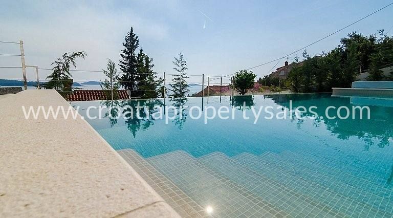 Haus zum Kauf 5 Zimmer 340 m²<br/>Wohnfläche Dubrovnik