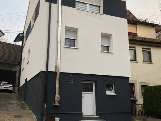 Wohnung zur Miete 1.250 € 6 Zimmer 150 m² Geschoss 2/3 frei ab 01.06.2026 Nibelungenstraße 44 Odenheim Östringen 76684