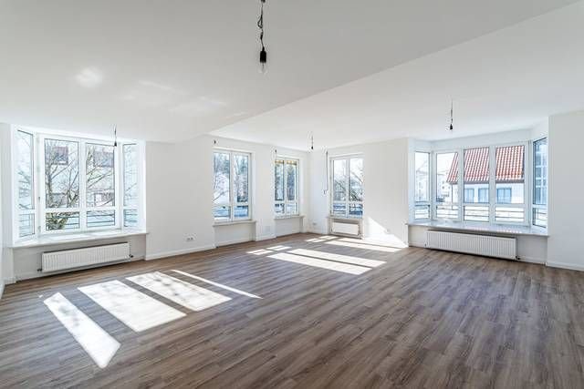 Wohnung zum Kauf provisionsfrei 500.000 € 5 Zimmer 147 m²<br/>Wohnfläche ab sofort<br/>Verfügbarkeit Lindenstr Freilassing Freilassing 83395