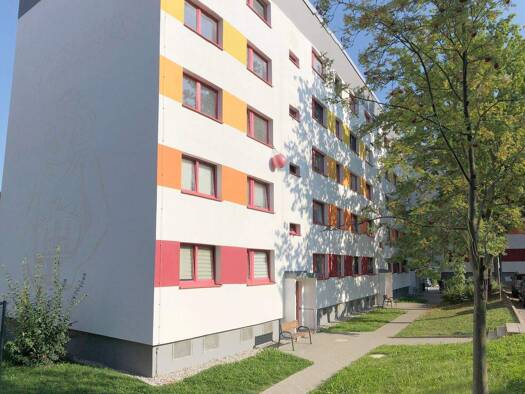 Wohnung zur Miete 279 € 3 Zimmer 58,8 m² 3. Geschoss Doblinaweg 1 Döbeln 04720
