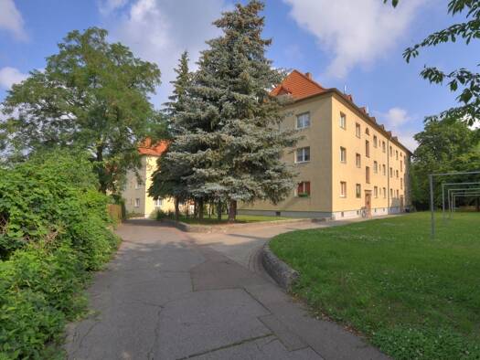 Studio zur Miete 230 € 1 Zimmer 29,9 m² 3. Geschoss frei ab 01.10.2026 Landrain 152a Landrain Halle 06118
