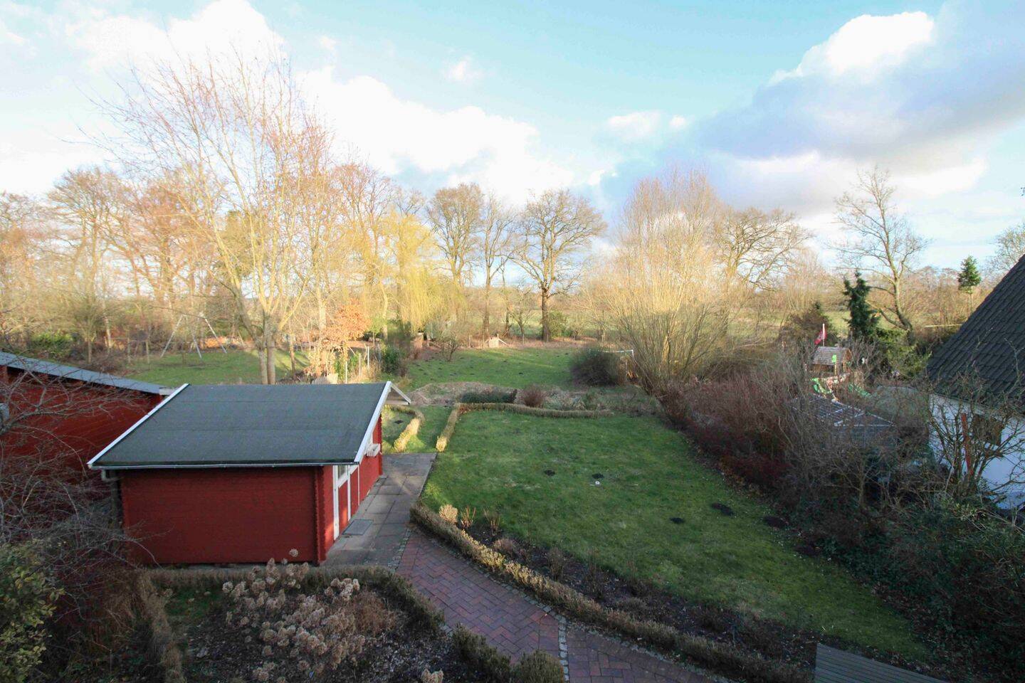 Immobilie in Barmstedt - Grünes Wohnen: EFH mit großem Garten in Feldrandlage - Bild 1