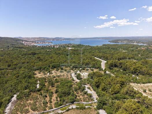 Grundstück zum Kauf 390.000 € 5.569 m² Grundstück Šibenik 22000
