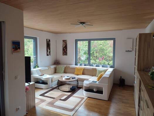 Wohnung zur Miete 841 € 2 Zimmer 66,6 m² Geschoss 2/4 frei ab 01.01.2027 Tiengen Waldshut-Tiengen 79761