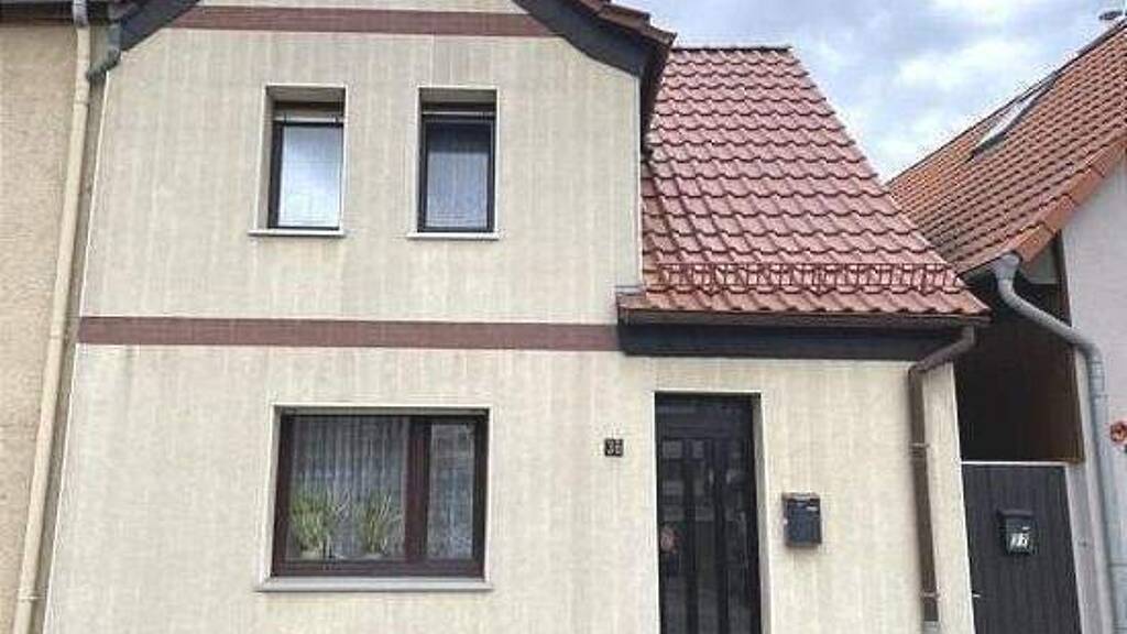 Einfamilienhaus zum Kauf 59.000 € 3 Zimmer 65 m² 298 m² Grundstück frei ab sofort Artern Artern/Unstrut 06556