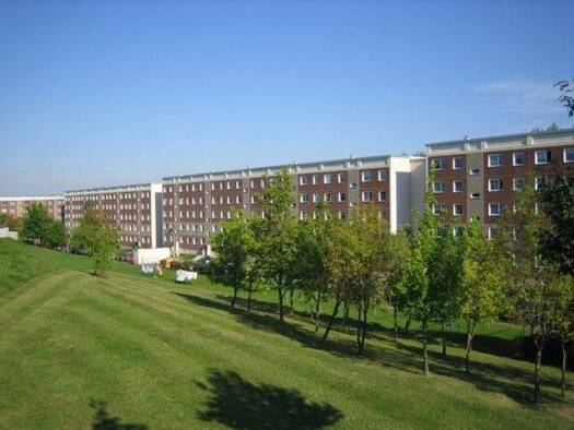 Wohnung zur Miete 430 € 4 Zimmer 82 m² frei ab 01.05.2026 Lobensteiner Str. 19 Lusan Gera 07549