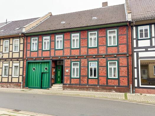Reihenmittelhaus zum Kauf 99.000 € 7 Zimmer 170 m² 378 m² Grundstück Markoldendorf Dassel 37586