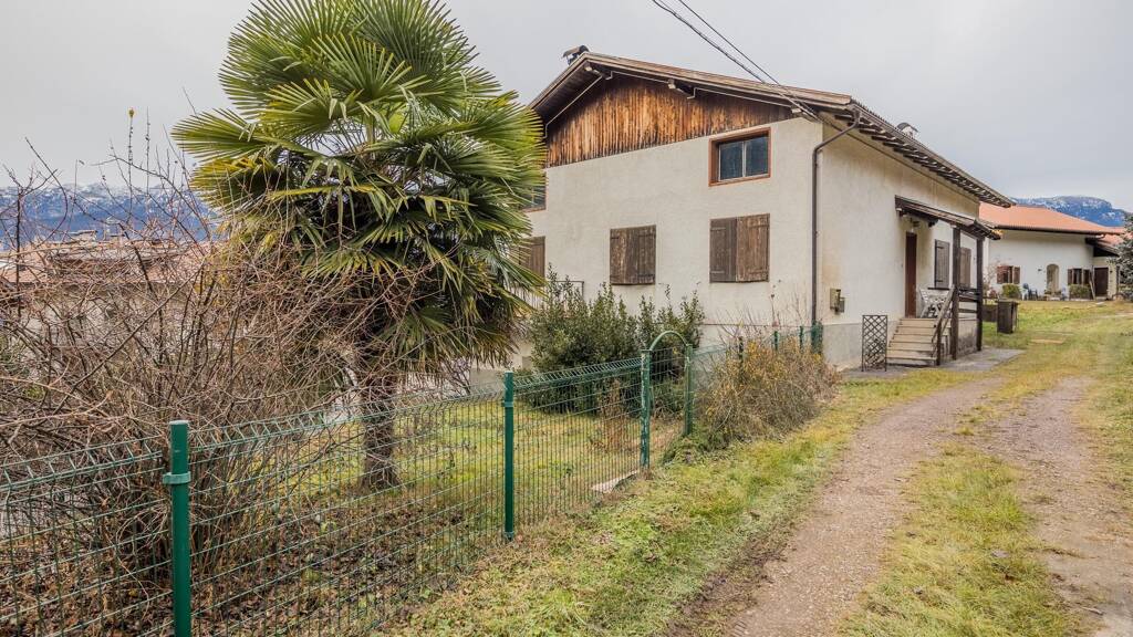 Haus zum Kauf 600.000 € 4 Zimmer 364 m² 600 m² Grundstück frei ab sofort Salurn