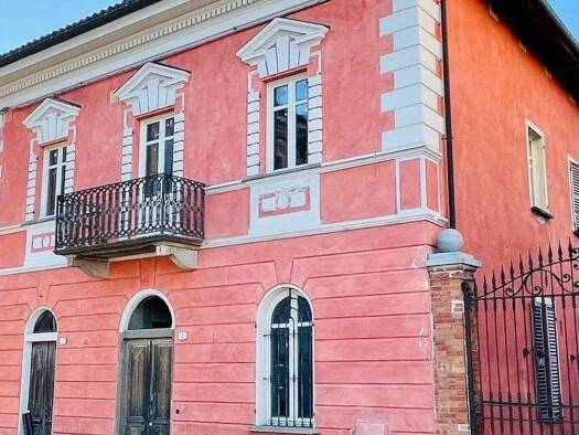 Haus zum Kauf 2.200.000 € 700 m² 200 m² Grundstück La Morra 12064