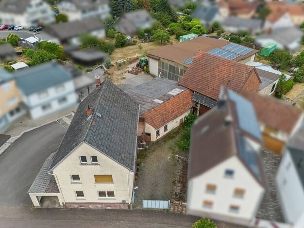 Einfamilienhaus zum Kauf 650.000 € 8 Zimmer 180 m² 2.491 m² Grundstück Steinbach Fernwald 35463