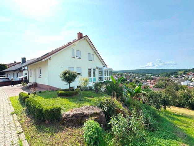 Einfamilienhaus zum Kauf 549.000 € 7 Zimmer 210 m² 727 m² Grundstück Hausen 63840