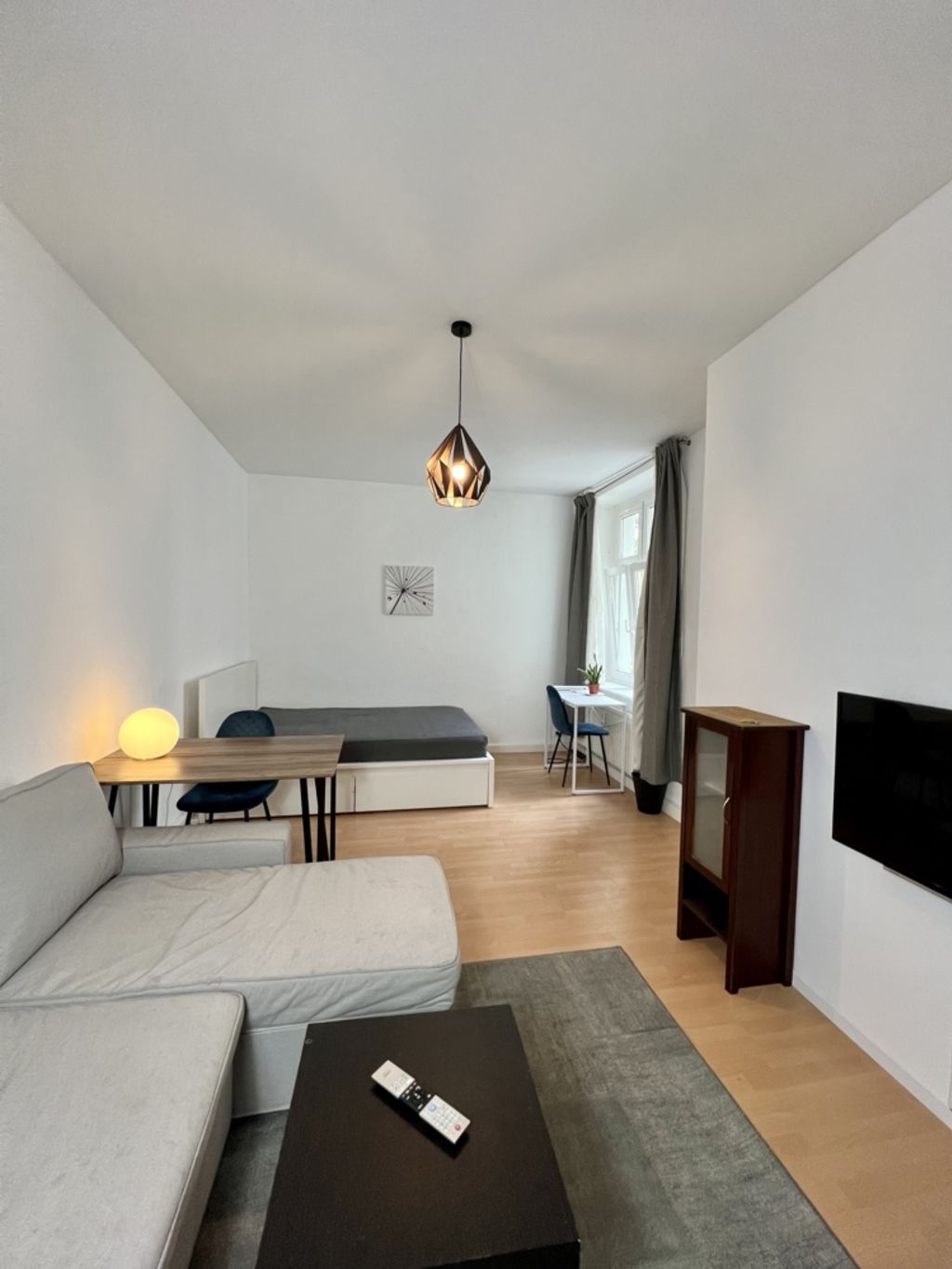 Wohnung zur Miete Wohnen auf Zeit 1.690 € 1 Zimmer 36 m²<br/>Wohnfläche 10.10.2024<br/>Verfügbarkeit Gleimstraße Prenzlauer Berg Berlin 10437