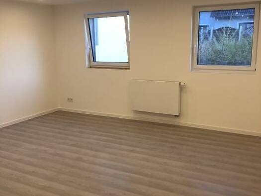 Wohnung zur Miete 720 € 2 Zimmer 79 m² Geschoss -1/4 frei ab 01.06.2026 Würzburgerstr 48 Kleinochsenfurt Ochsenfurt 97199
