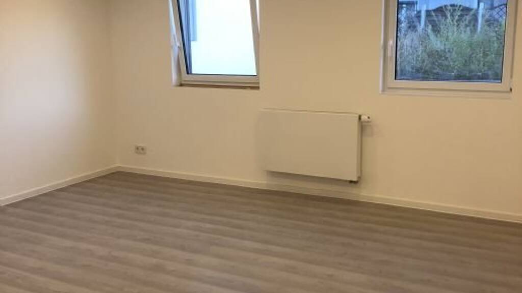 Wohnung zur Miete 720 € 2 Zimmer 79 m² Geschoss -1/4 frei ab 01.06.2026 Würzburger Straße 48 Kleinochsenfurt Ochsenfurt 97199