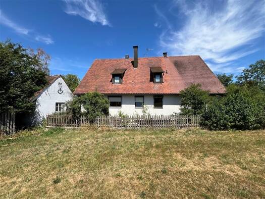 Mehrfamilienhaus zum Kauf 169.000 € 7 Zimmer 210 m² 1.550 m² Grundstück frei ab sofort Sommerau Feuchtwangen 91555