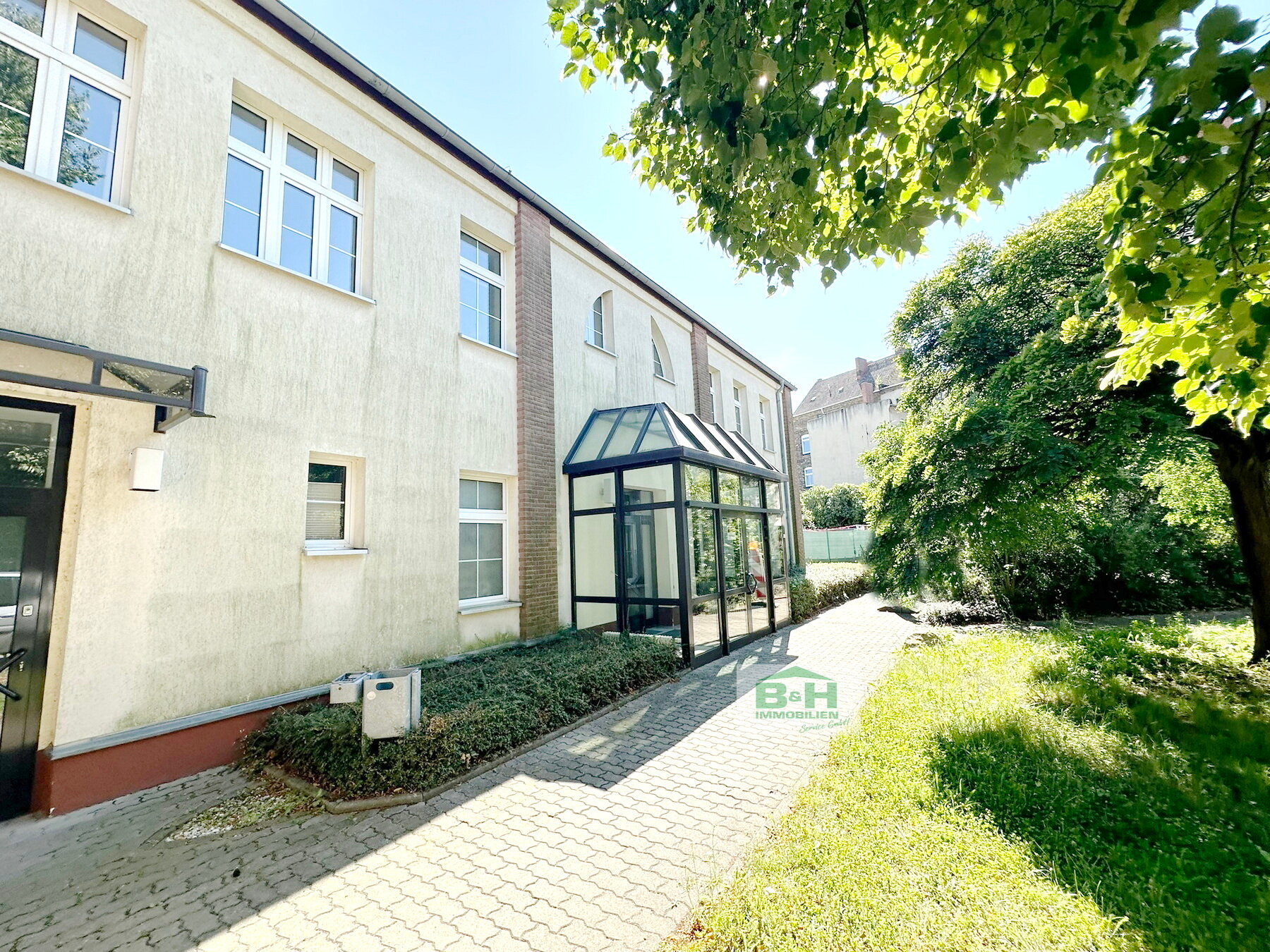 Bürofläche zur Miete 1.240 € 8 Zimmer 225 m²<br/>Bürofläche Bitterfeld Bitterfeld-Wolfen 06749