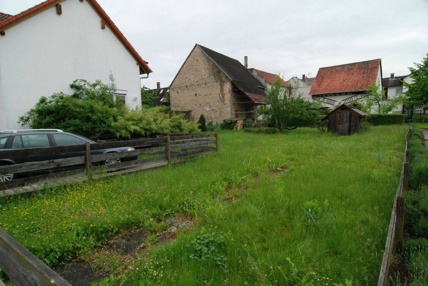 Immobilie in Walzbachtal - Freistehendes 1 Familien-Haus mit großem Grundstück - Bild 3