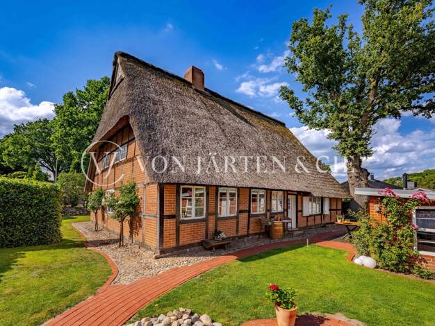 Haus zum Kauf 977.500 € 6,5 Zimmer 194 m² 677 m² Grundstück Harsefeld Harsefeld 21698