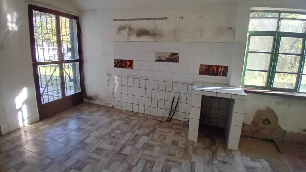 Einfamilienhaus zum Kauf 35.000 € 5 Zimmer 82 m² 3.469 m² Grundstück frei ab sofort Hács