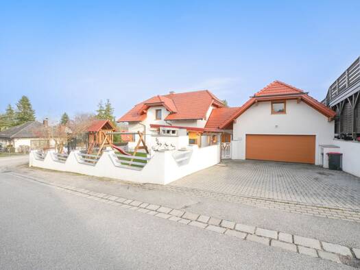 Mehrfamilienhaus zum Kauf 698.000 € 5 Zimmer 184 m² 697 m² Grundstück Grabenhof Wels 4600