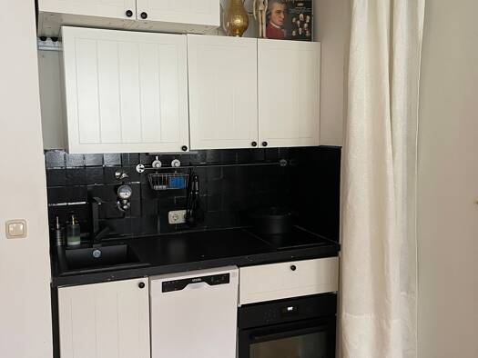 Studio zur Miete 1.100 € 1 Zimmer 32 m² 4. Geschoss Dachauerstr 34 Maxvorstadt München 80335