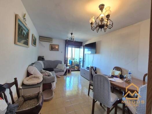 Wohnung zum Kauf 400.000 € 3 Zimmer 82,4 m² Geschoss 8/14 Split 21000