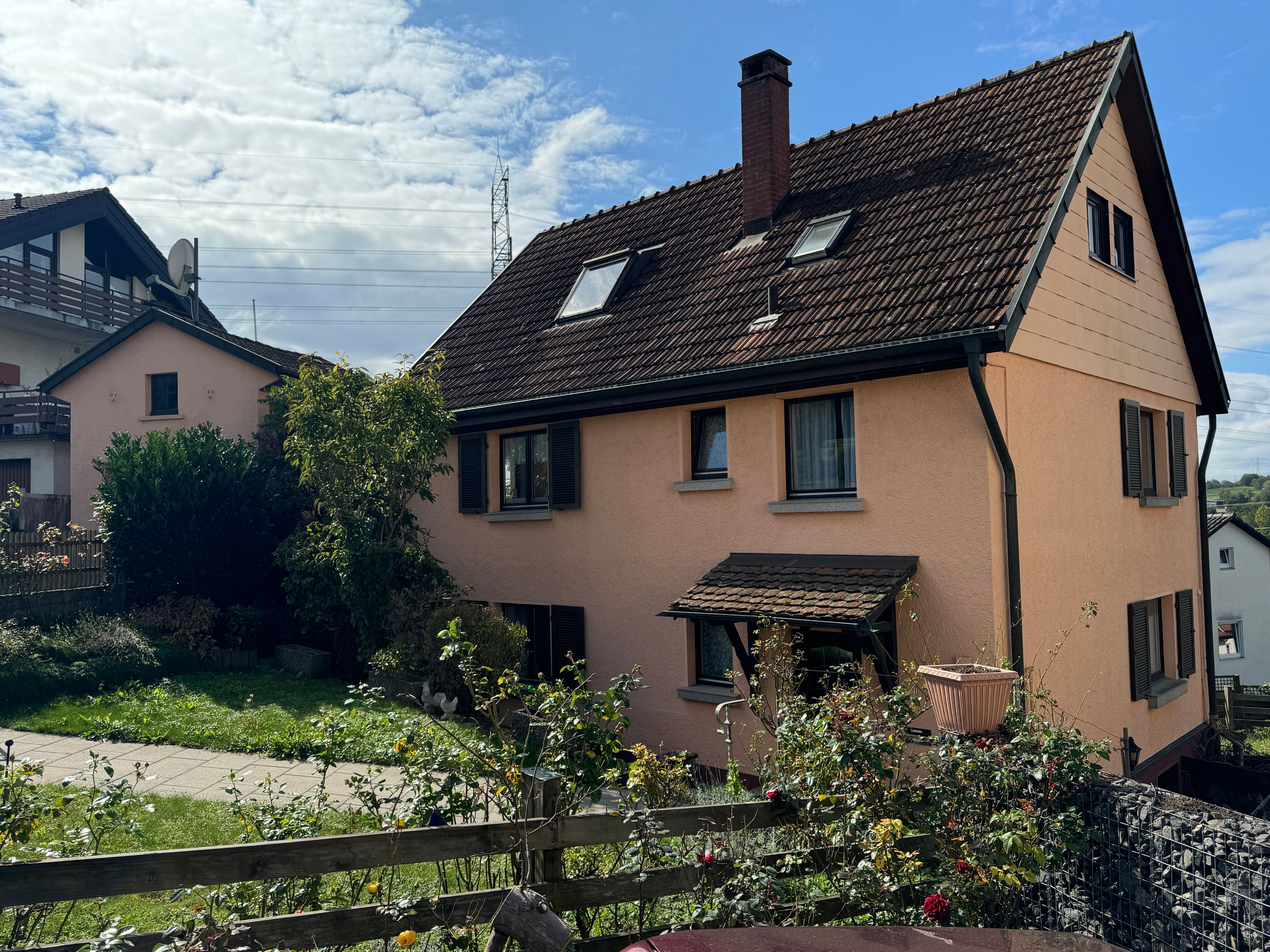 Mehrfamilienhaus zum Kauf als Kapitalanlage geeignet 507.000 € 7 Zimmer 220 m²<br/>Wohnfläche 374 m²<br/>Grundstück Rümmingen 79595