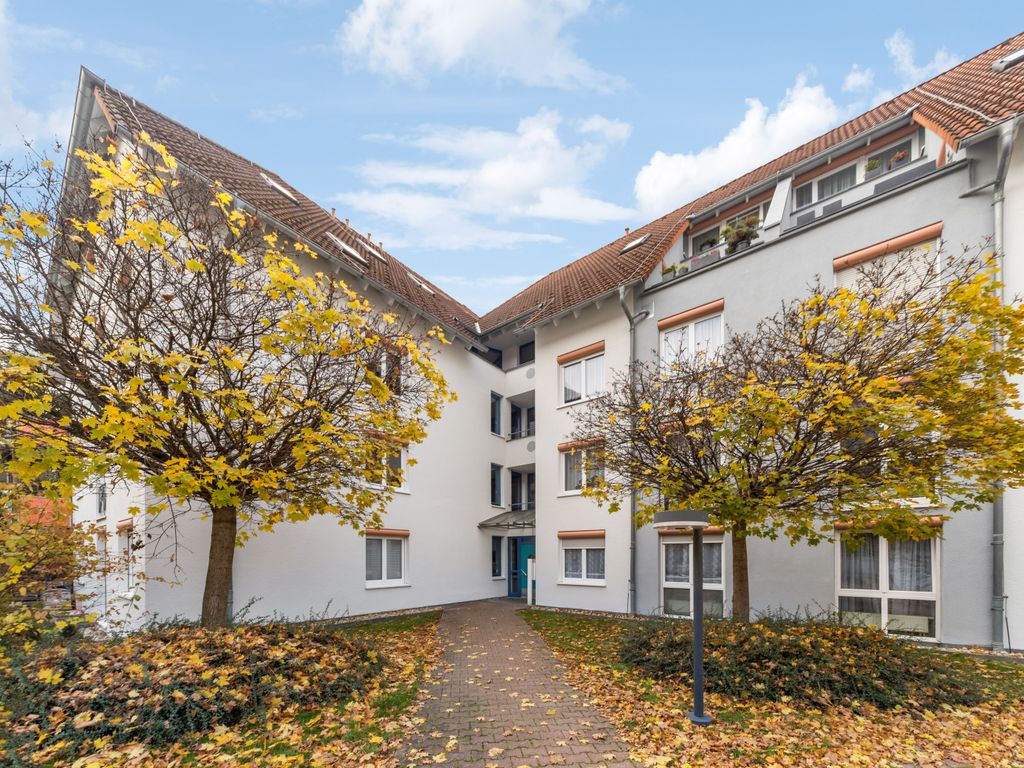 Wohnung zum Kauf 70.000 € 2 Zimmer 68,6 m²<br/>Wohnfläche Oberplanitz 575 Zwickau 08064