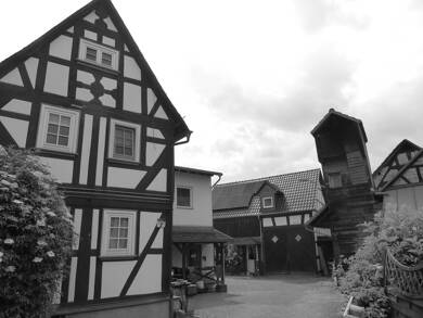Mehrfamilienhaus zum Kauf 450.000 € 8 Zimmer 276 m² 1.554 m² Grundstück Oberndorf Solms 35606