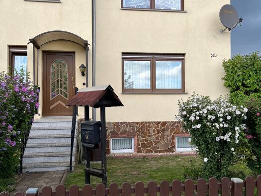 Reihenhaus zum Kauf provisionsfrei 220.000 € 4 Zimmer 110 m² 593 m² Grundstück Bahnhofstraße 36 Wülknitz 01609