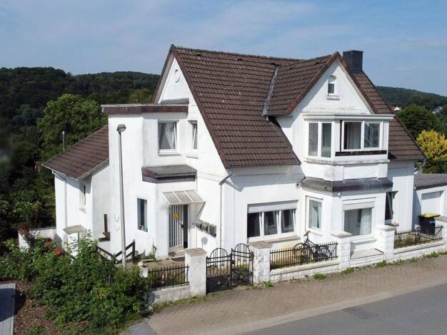 Mehrfamilienhaus zum Kauf als Kapitalanlage geeignet 330.000 € 6 Zimmer 210 m² 1.700 m² Grundstück Hausberge Porta Westfalica 32457
