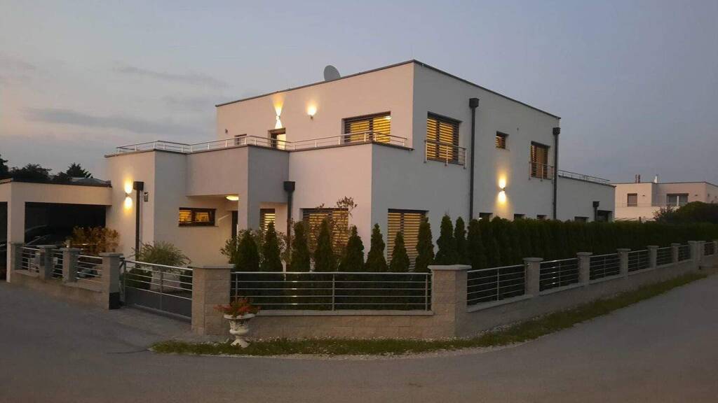 Mehrfamilienhaus zum Kauf 7 Zimmer 244,3 m² 705 m² Grundstück Theresienfeld 2604