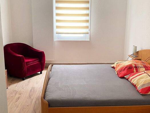 WG-Zimmer zur Miete Wohnen auf Zeit 610 € 16 m² frei ab 31.03.2026 Neckarstraße 0 Stadtmitte Esslingen Zentrum 73728