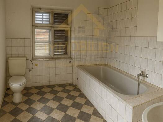 Mehrfamilienhaus zum Kauf 339.000 € 18 Zimmer 500 m² 818 m² Grundstück Hauptstraße 21 Kleinheubach 63924