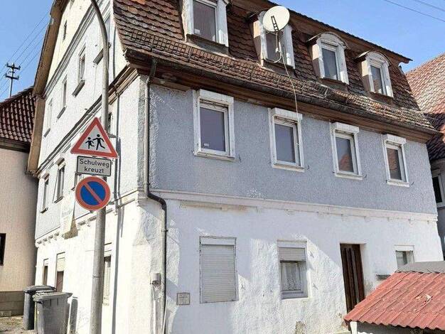 Mehrfamilienhaus zum Kauf provisionsfrei 169.000 € 11 Zimmer 220 m² 150 m² Grundstück Morsbach Künzelsau 74653