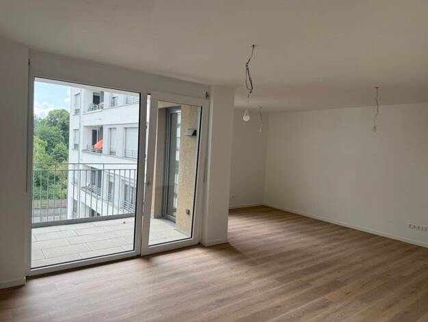 Wohnung zur Miete 1.944 € 3 Zimmer 106,9 m² 4. Geschoss frei ab sofort Von-Hünefeld-Straße 20+22 Stadtmitte Neu-Ulm 89231