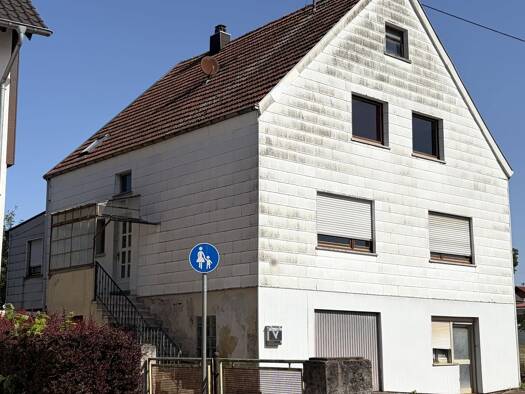 Einfamilienhaus zum Kauf 155.000 € 6 Zimmer 158 m² 634 m² Grundstück Schwalbach Schwalbach 66773