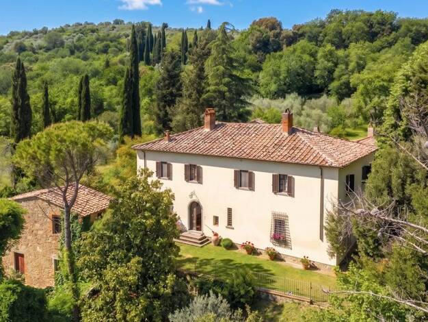 Bauernhaus zum Kauf 1.380.000 € 20 Zimmer 350 m² 46.840 m² Grundstück Arezzo 52100