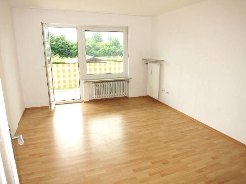 Wohnung zur Miete 1.270 € 3 Zimmer 74 m²<br/>Wohnfläche 1.<br/>Geschoss ab sofort<br/>Verfügbarkeit Germering Germering 82110